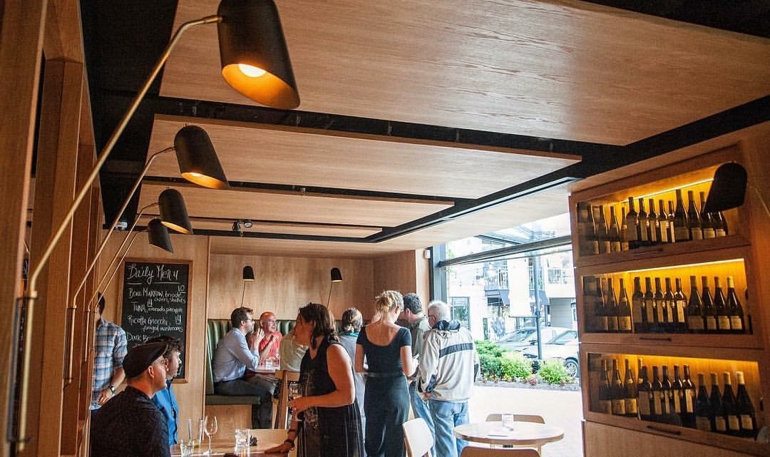 LITTLE_OAK_RESTAURANT_BAR_CANADA